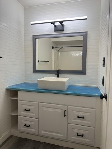 17046 N 37th Avenue, Glendale, AZ 85308