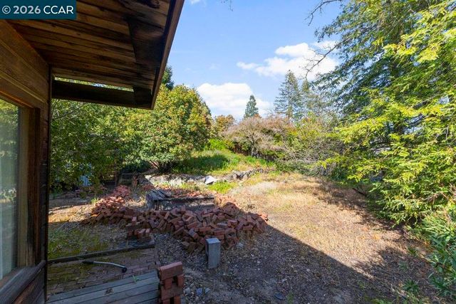 1101 Scots Ln, Walnut Creek, CA 94596