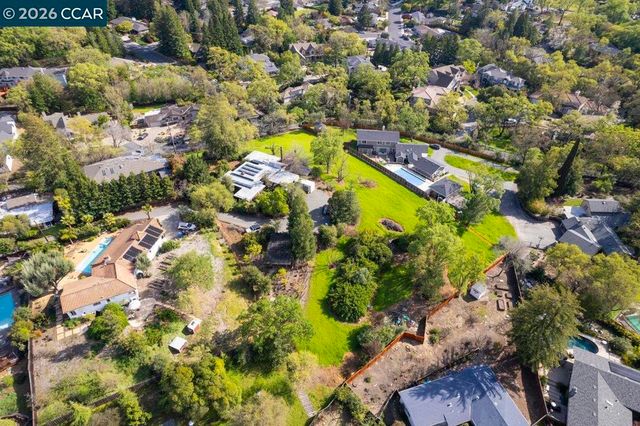 1101 Scots Ln, Walnut Creek, CA 94596