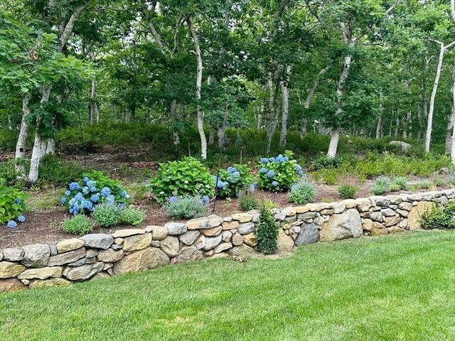 96 Hammett Ln, Chilmark, MA 02535