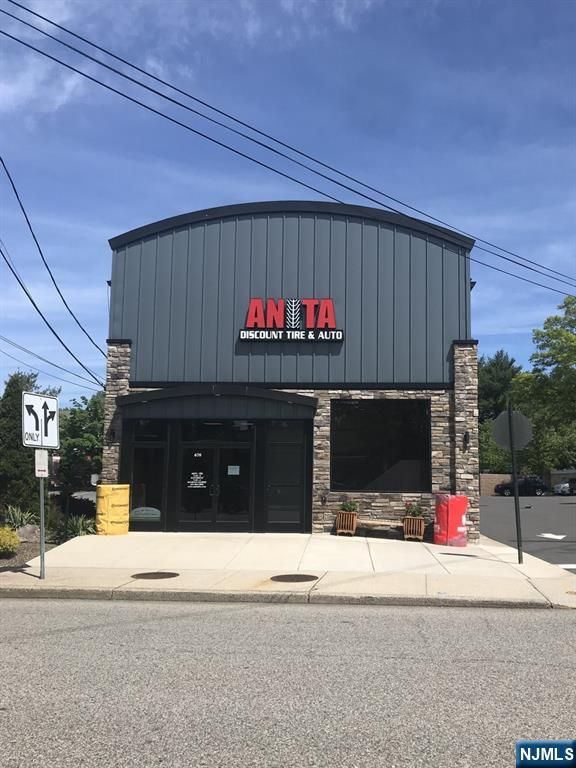 678 Westwood Avenue 2nd Floor, River Vale, NJ 07675