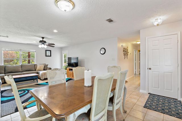 445 Woolridge Dr Drive, Conroe, TX 77301