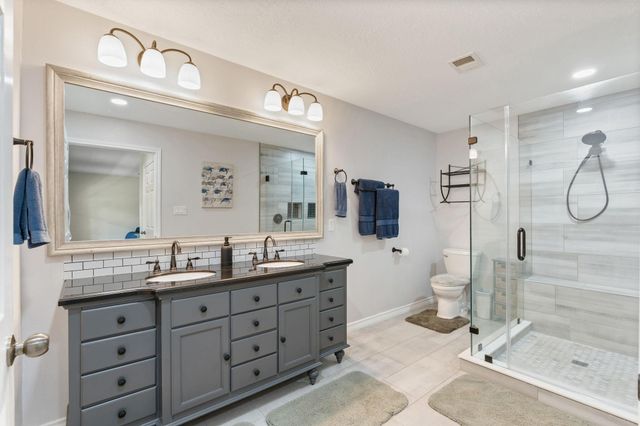 445 Woolridge Dr Drive, Conroe, TX 77301