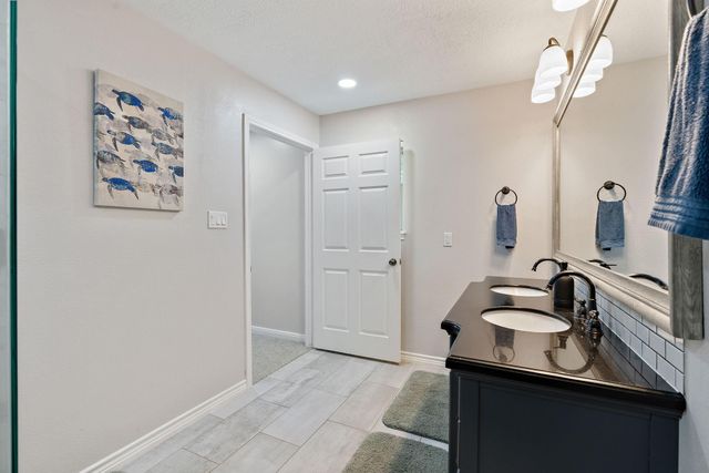 445 Woolridge Dr Drive, Conroe, TX 77301