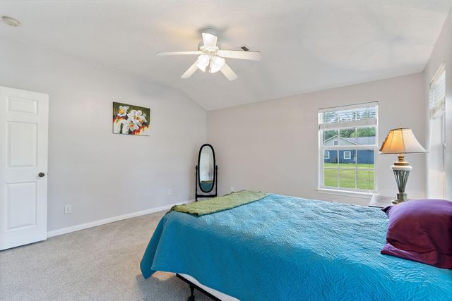 445 Woolridge Dr Drive, Conroe, TX 77301