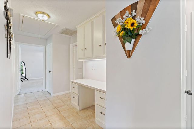 445 Woolridge Dr Drive, Conroe, TX 77301