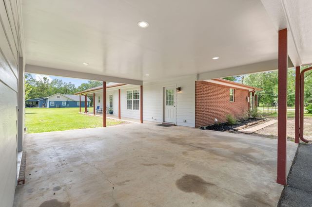 445 Woolridge Dr Drive, Conroe, TX 77301