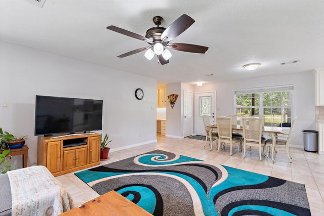 445 Woolridge Dr Drive, Conroe, TX 77301