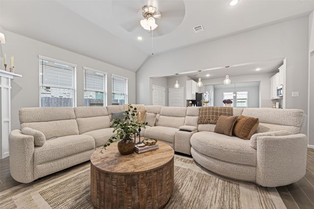 32226 Cedar Crest Drive, Waller, TX 77484