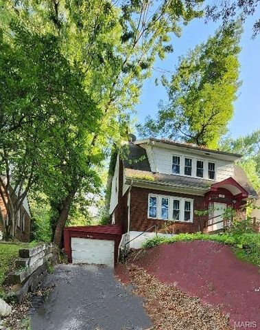 8008 Monroe Avenue, St Louis, MO 63114