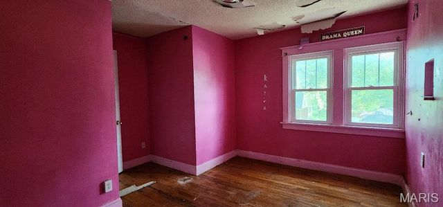 8008 Monroe Avenue, St Louis, MO 63114