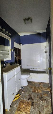 8008 Monroe Avenue, St Louis, MO 63114