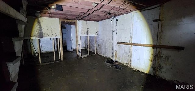 8008 Monroe Avenue, St Louis, MO 63114