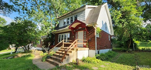 8008 Monroe Avenue, St Louis, MO 63114