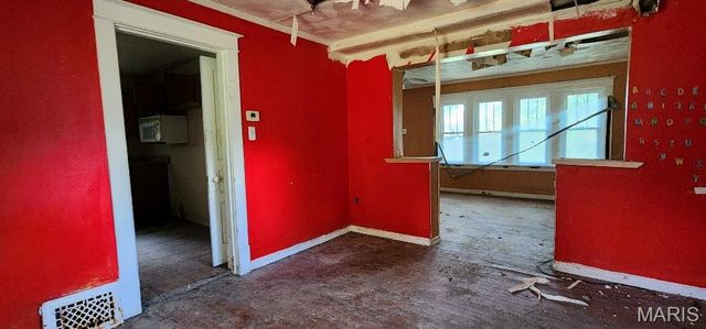 8008 Monroe Avenue, St Louis, MO 63114