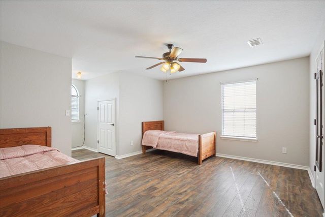 8600 Five Wells RD, Rogers, TX 76569