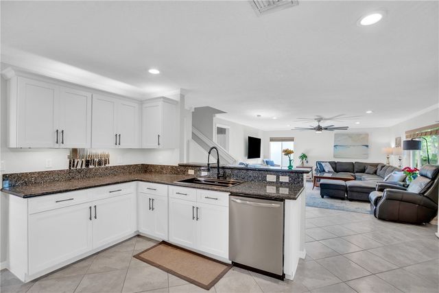 4647 56th Lane, Vero Beach, FL 32967