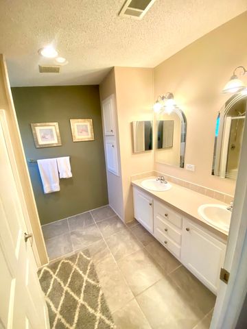 4307 SE Sweetwood Way, Stuart, FL 34997