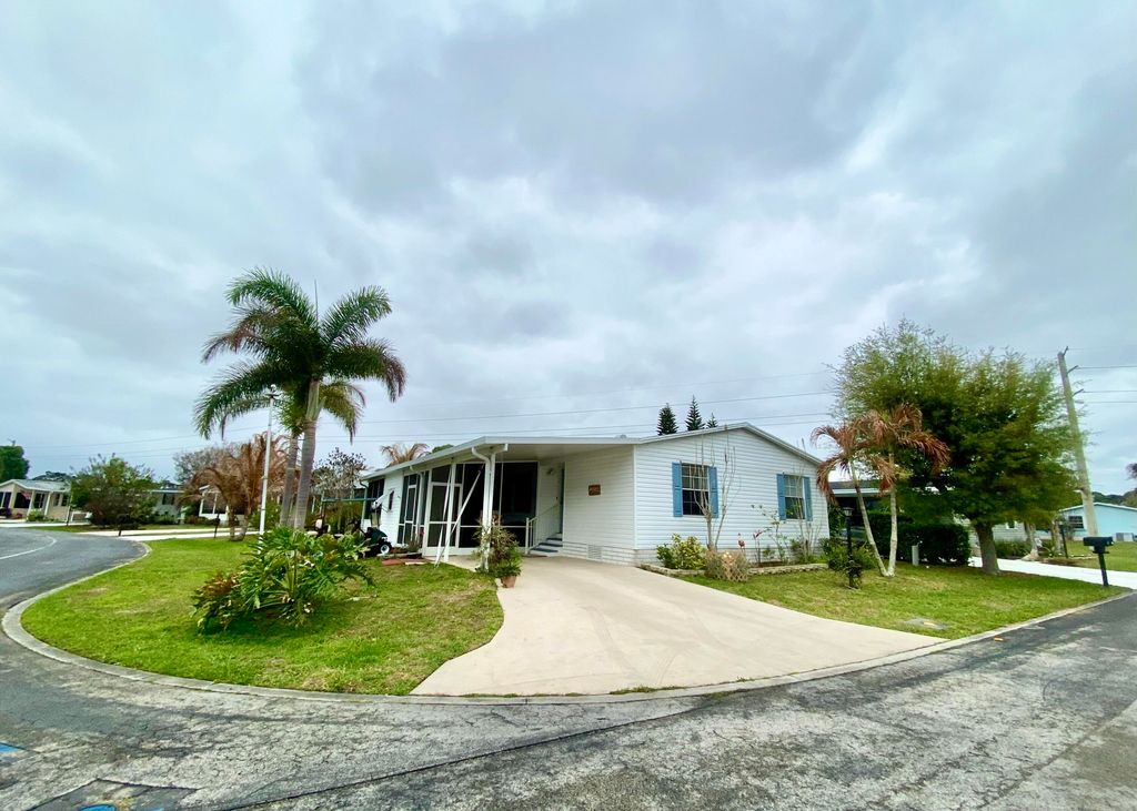 4307 SE Sweetwood Way, Stuart, FL 34997