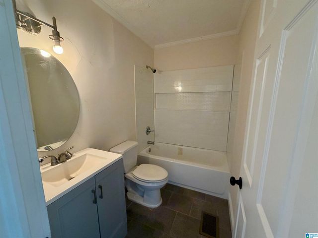 505 PINE STREET, Bessemer, AL 35022