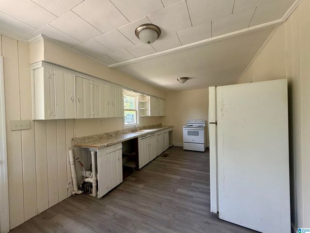 505 PINE STREET, Bessemer, AL 35022