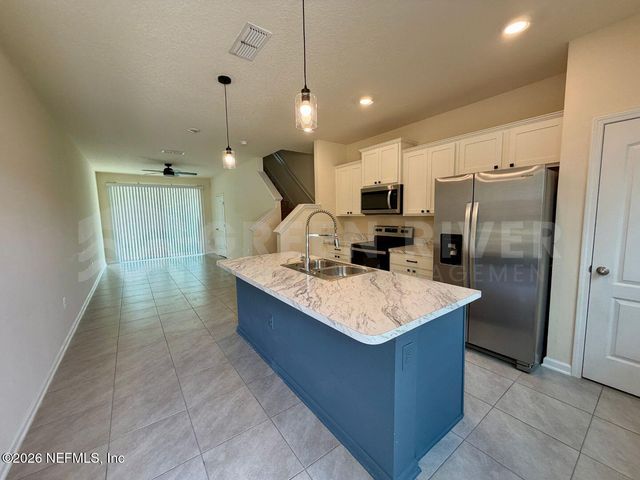 575 OAKLEAF PLANTATION Parkway 1608, Orange Park, FL 32065