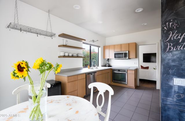 12242 N 74TH Street, Scottsdale, AZ 85260