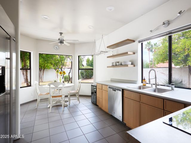 12242 N 74TH Street, Scottsdale, AZ 85260