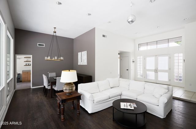 12242 N 74TH Street, Scottsdale, AZ 85260