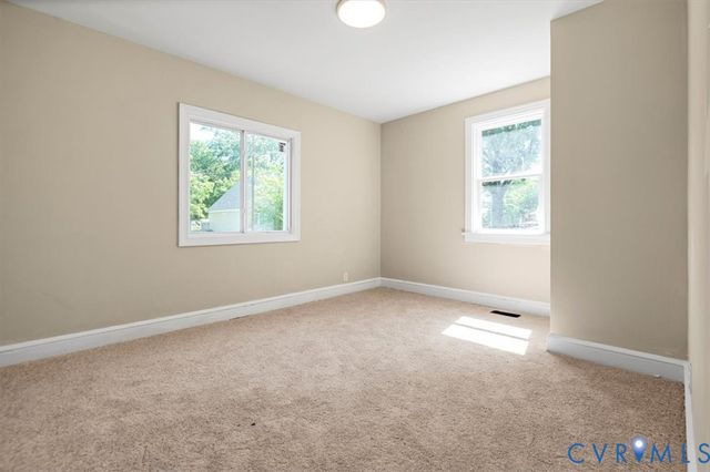 2115 Newbourne St, Richmond, VA 23223
