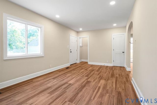 2115 Newbourne St, Richmond, VA 23223