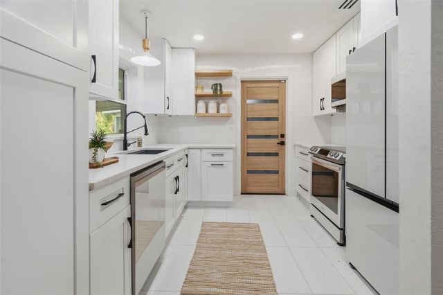 832 THALIA DRIVE, Orlando, FL 32807