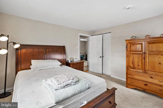 416 DIVISION ST, Cinnaminson, NJ 08077