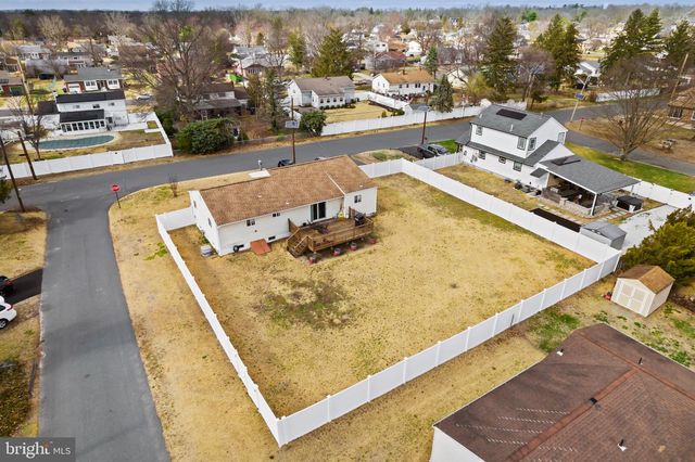 416 DIVISION ST, Cinnaminson, NJ 08077