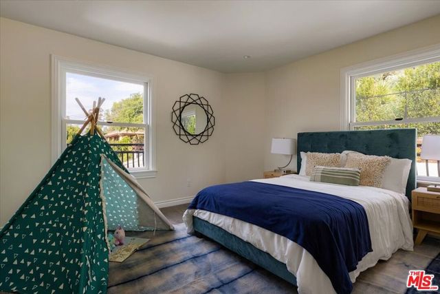 2348 Baxter Street, Los Angeles, CA 90039