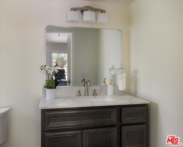 2348 Baxter Street, Los Angeles, CA 90039