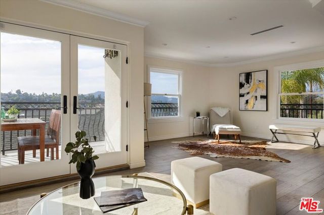 2348 Baxter Street, Los Angeles, CA 90039