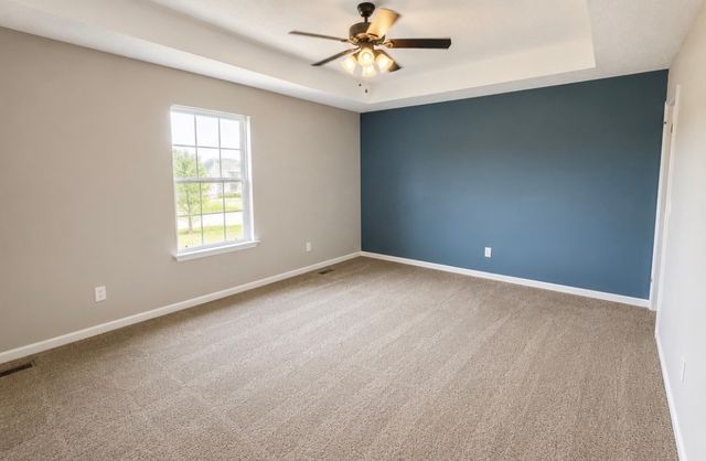 121 Hazelnut Ln, Unionville, TN 37180
