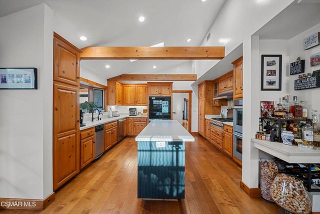 2315 Terrace Lane, Agoura Hills, CA 91301