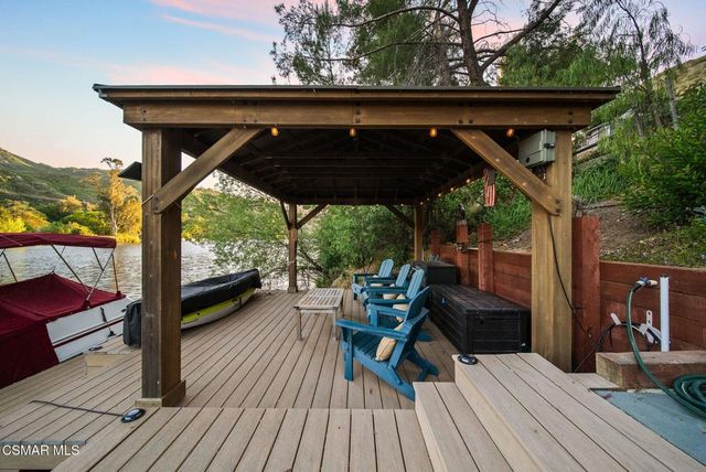 2315 Terrace Lane, Agoura Hills, CA 91301
