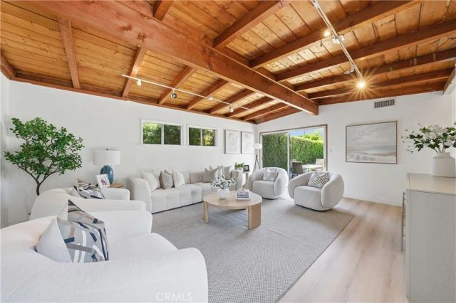 2017 W Macarthur St, Rancho Palos Verdes, CA 90275