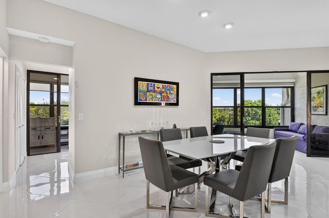 7535 La Paz Boulevard 306, Boca Raton, FL 33433