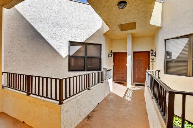 7535 La Paz Boulevard 306, Boca Raton, FL 33433