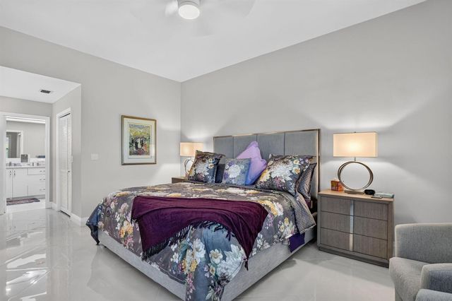 7535 La Paz Boulevard 306, Boca Raton, FL 33433