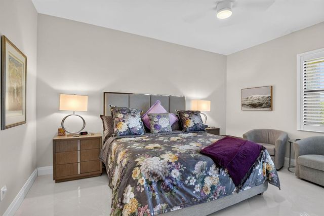 7535 La Paz Boulevard 306, Boca Raton, FL 33433