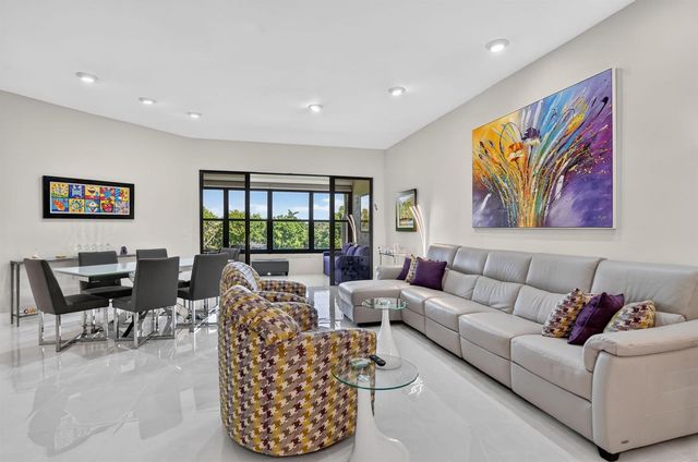 7535 La Paz Boulevard 306, Boca Raton, FL 33433