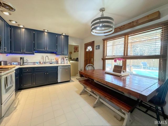 1729 TEASDALE Lane, Kokomo, IN 46902