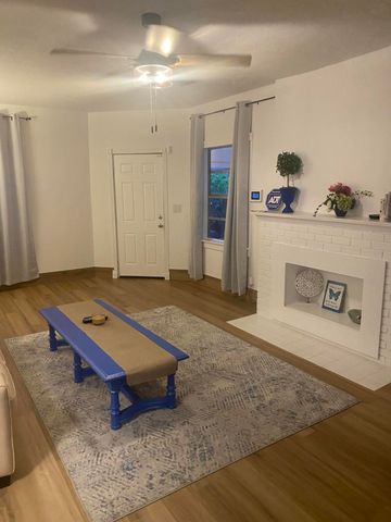 631 46th Street, West Palm Beach, FL 33407