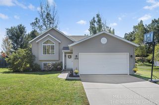 1656 Barnsley Court, Lowell, MI 49331