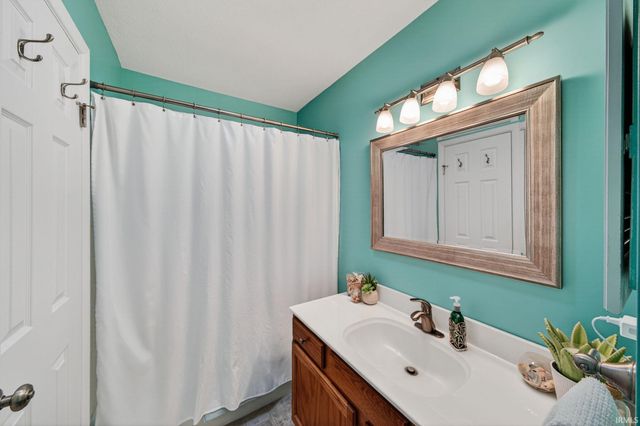 51835 Candy Lane, Granger, IN 46530